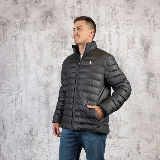 Campera engomada Hombre Negra