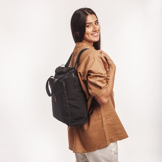 Mochila Grande Nylon Negra