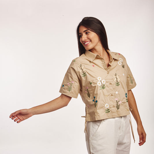 Camisa Corta Bordada Tostado