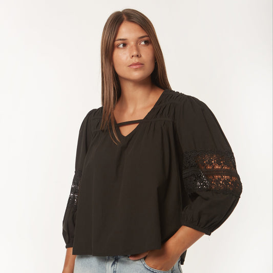 Blusa Bishop Negra