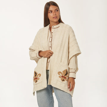 Ruana Flor de Liz Natural