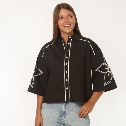 Camisa Flor Negro
