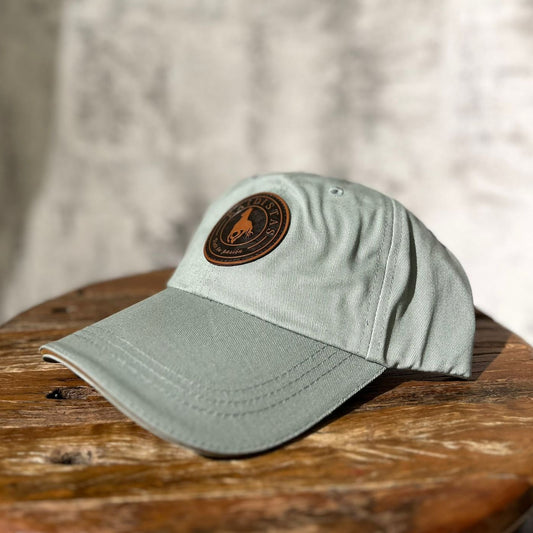 Gorro Escudo Cuero Verde
